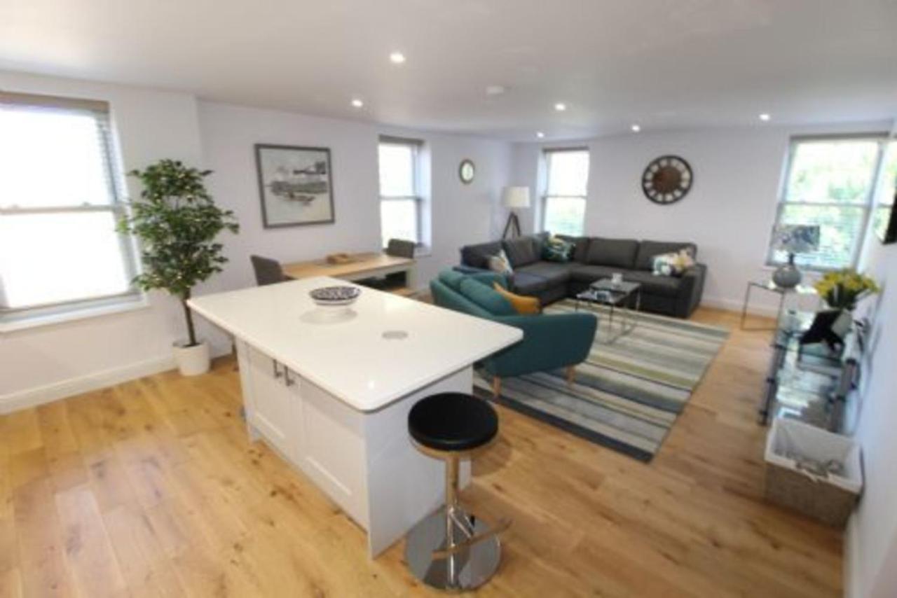 Middle Chine - 2 Bedroom Holiday Home Bournemouth Luaran gambar