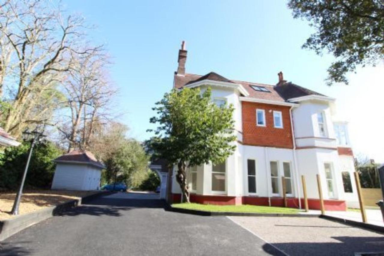 Middle Chine - 2 Bedroom Holiday Home Bournemouth Luaran gambar